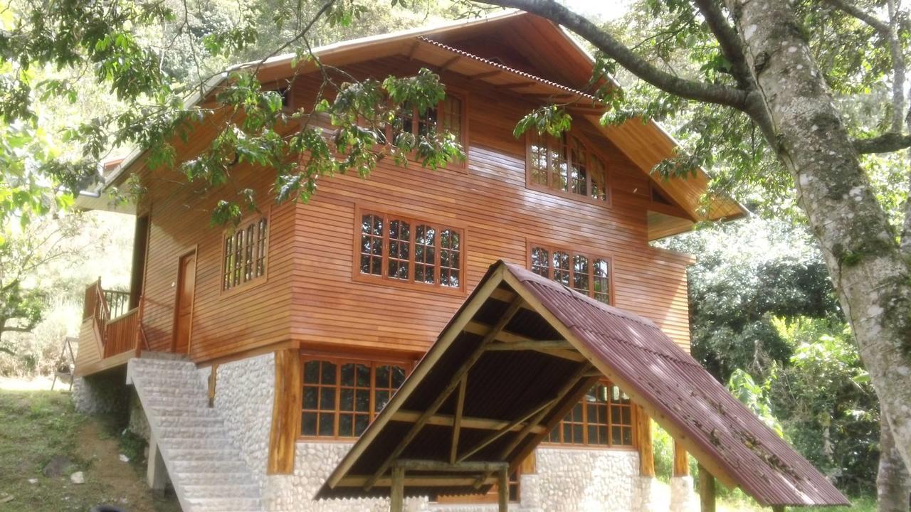Illariy Tampu Ecoalbergue Oxapampa Exterior foto
